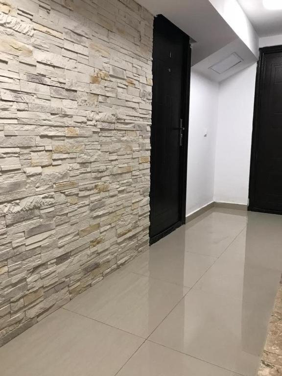 Regim Hotelier Pietonala Орадеа Екстериор снимка