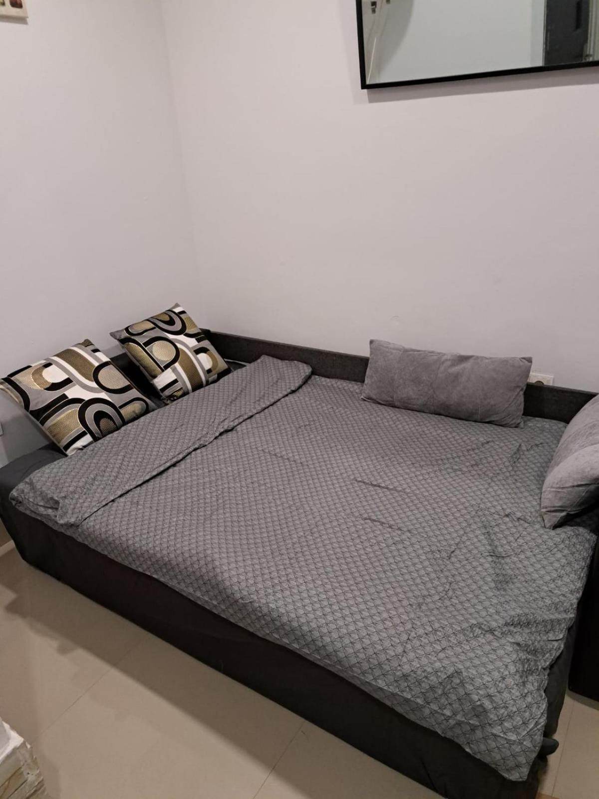Regim Hotelier Pietonala Орадеа Екстериор снимка